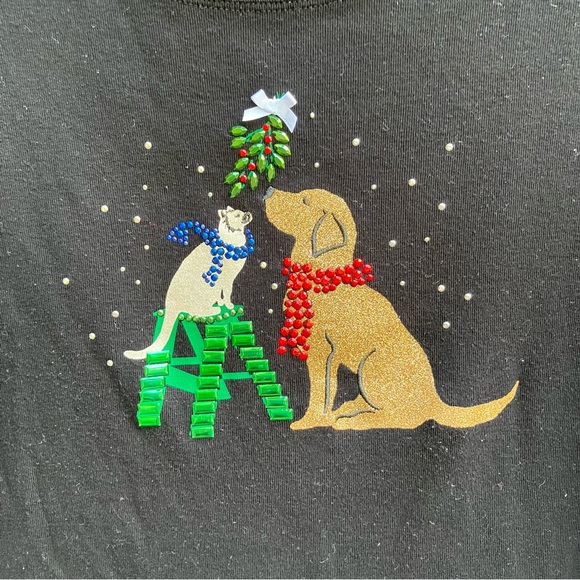 Karen Scott 3/4 sleeve black Christmas t shirt medium cat dog mistletoe - Picture 2 of 4